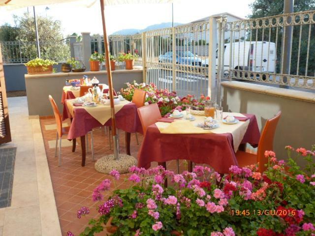 Sogno Di Mare Bed and Breakfast Pula Eksteriør billede